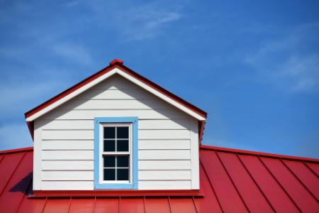 Shingles vs. Metal Roofing: The Pros and Cons Thumbnail